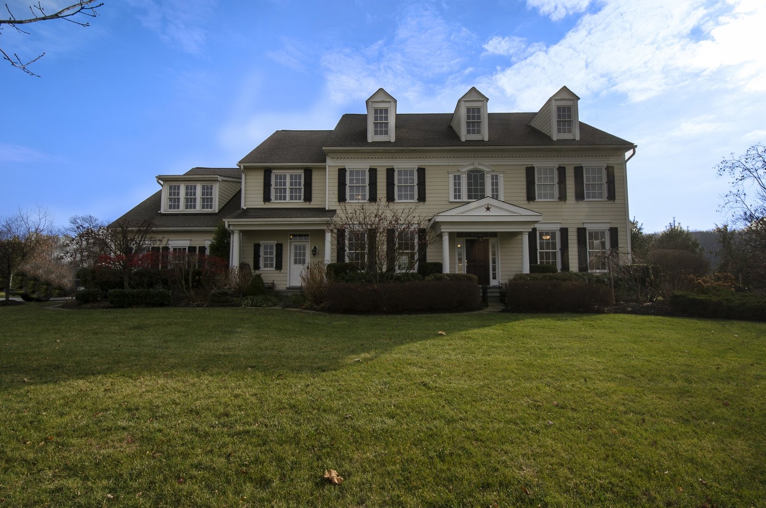 Click to enlarge 100 Waverly Circle Phoenixville PA 19460 100 Waverly Circle Phoenixville PA 19460