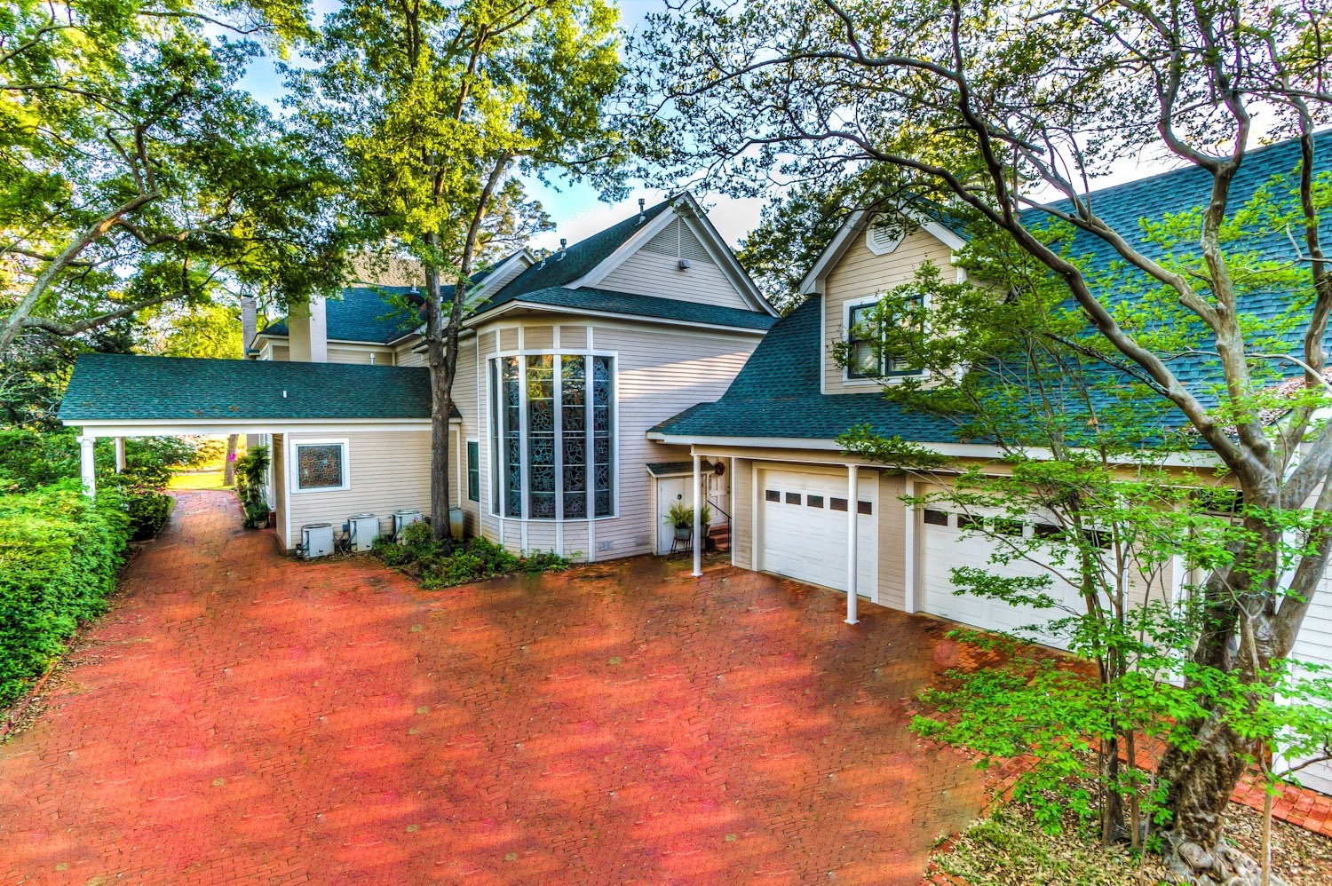 Antiques around the World Texas Hodges Hill Victorian home for sale