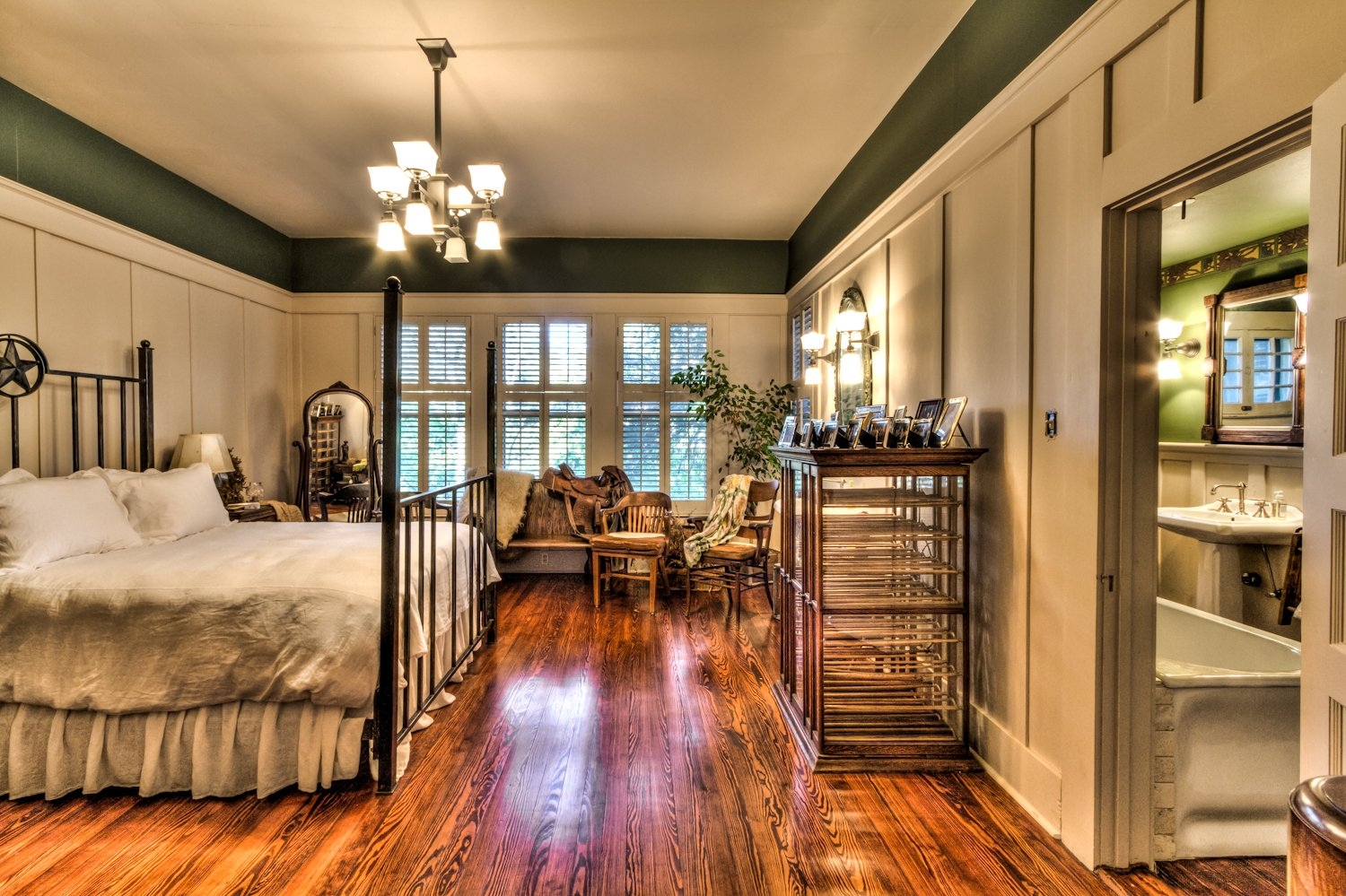 Antiques around the World Texas Hodges Hill Victorian home for sale