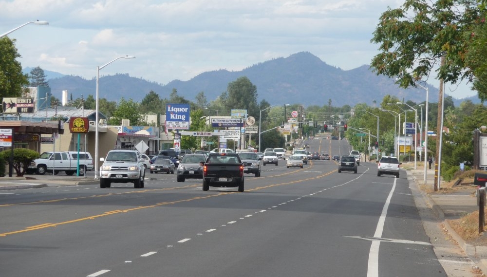 Busy Bechelli Lane boasts four lanes and protected left turn meridian.